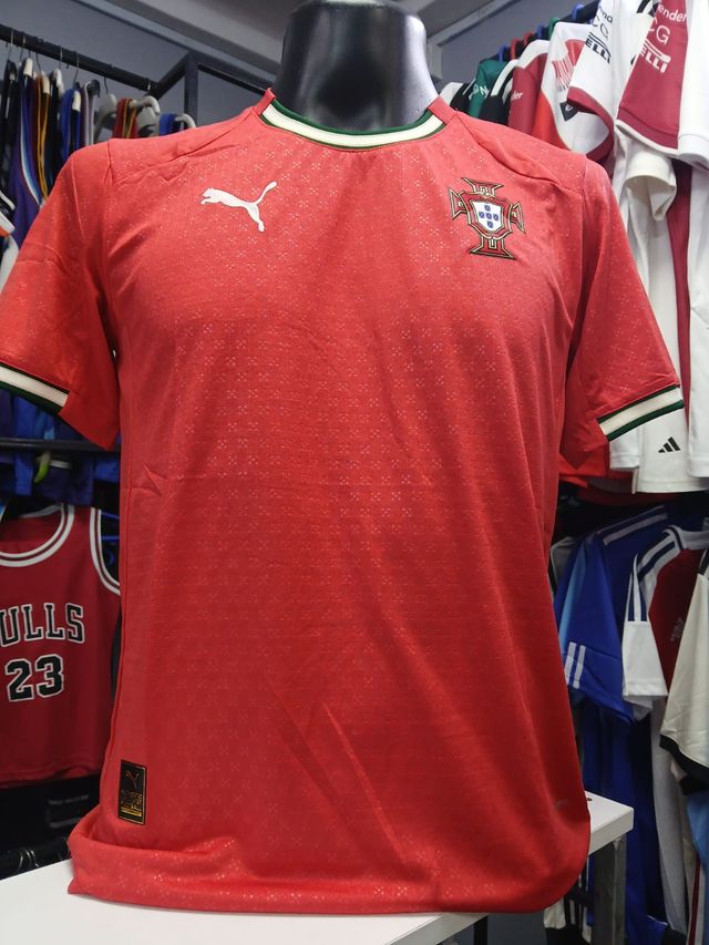 Portugal home 25/26 Players version